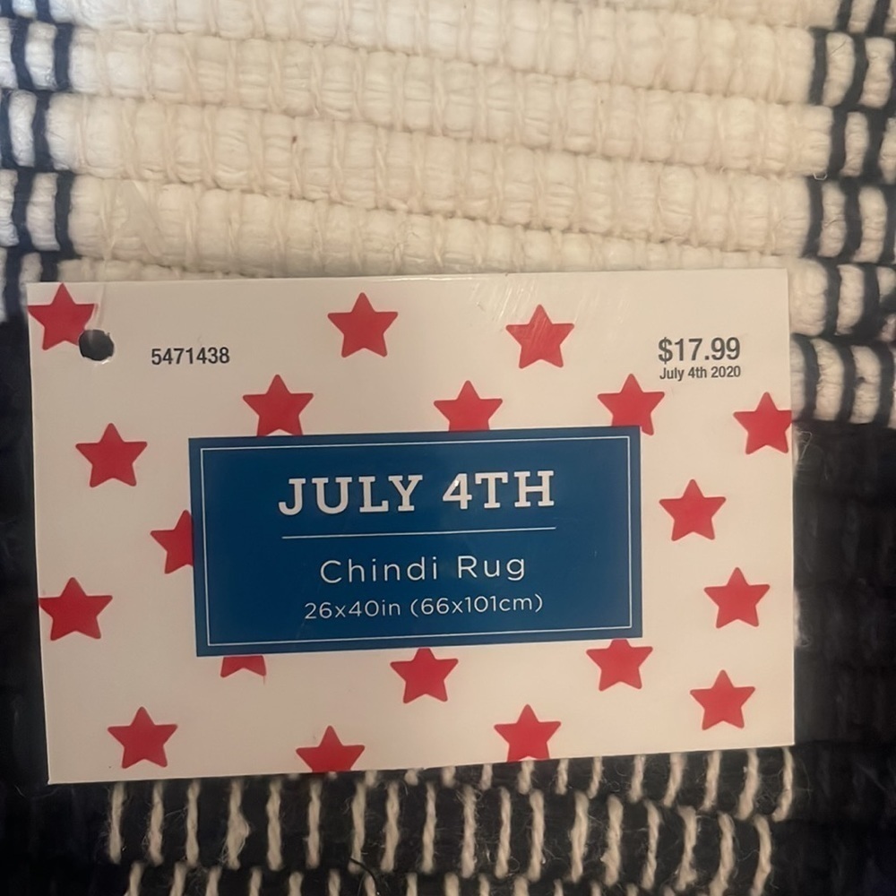 Rug - Picture 5 of 7